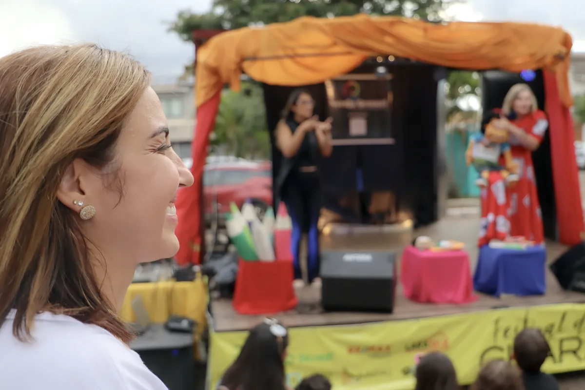 O Guará na rua